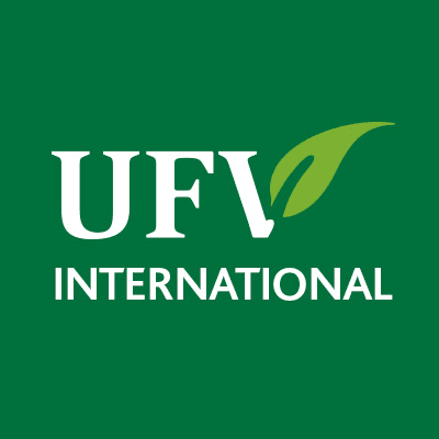 logo trường UCW